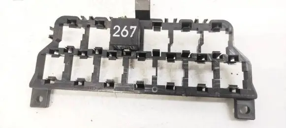 Volkswagen PASSAT B5 Fuse box set 8D0937503E