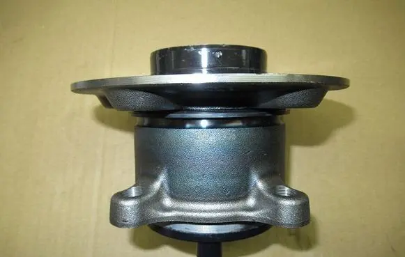 Mercedes-Benz X-class W470 Front wheel bearing hub A2473560200II