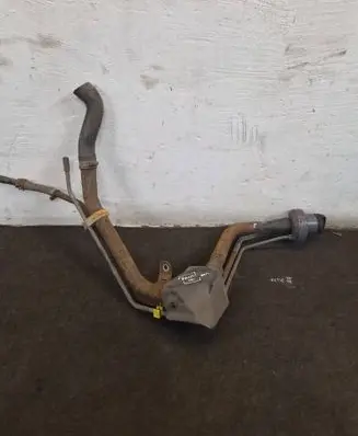 Toyota Prius (XW30) Fuel tank filler neck pipe 