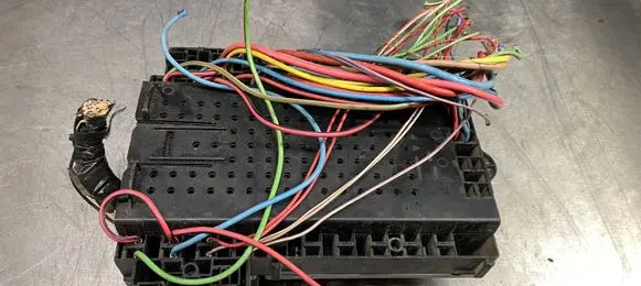Volvo S80 Fuse box set 9441584 9441582