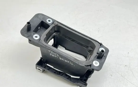 Volkswagen Touran III Other center console (tunnel) element 5TA864453A