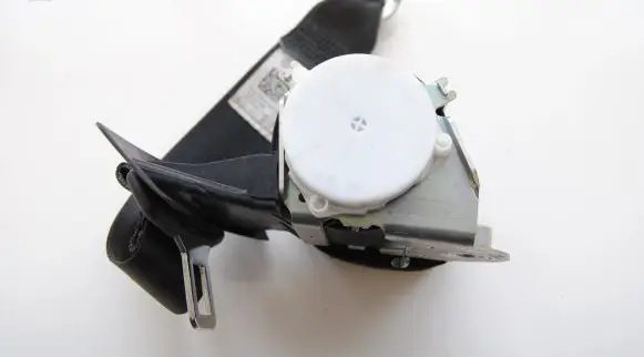 Volkswagen Scirocco Rear seatbelt 1K8857806