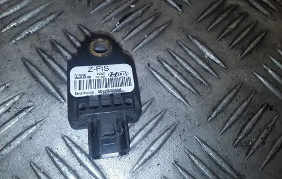 KIA Ceed Airbag deployment crash/impact sensor 959200A100