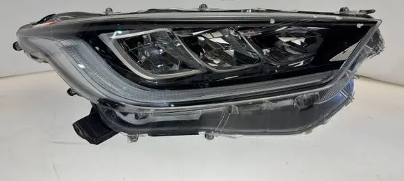 Toyota Yaris XP210 Headlight/headlamp C05065