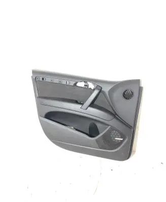 Audi Q7 4L Front door card panel trim 4L1867105 T0022500