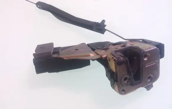 Volvo S40, V40 Front door lock