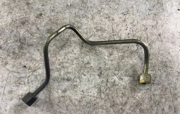 Fuel injector supply line/pipe