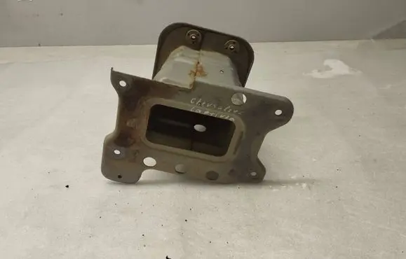 Chevrolet Captiva Holder (bracket) 