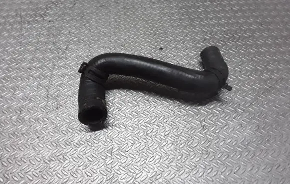 Volkswagen Golf IV Engine coolant pipe/hose