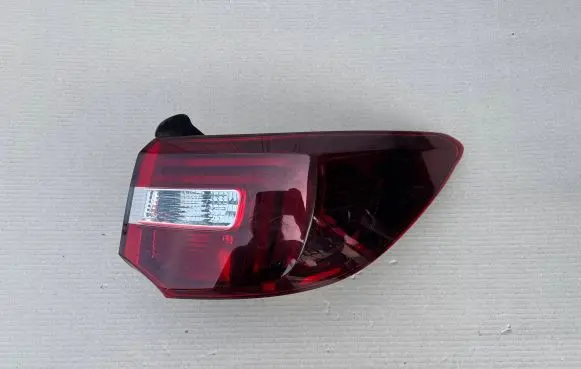 Opel Grandland X Rear/tail lights 81660201 YP00098280