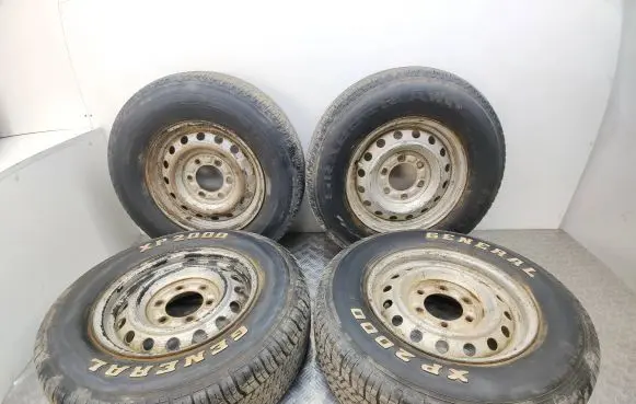 Isuzu D-Max R15 steel rim 