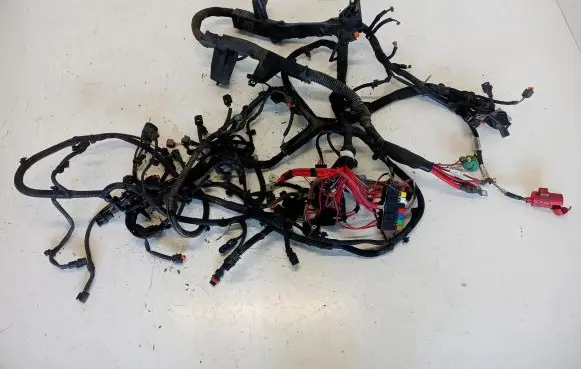 Renault Master III Engine installation wiring loom 240118420R