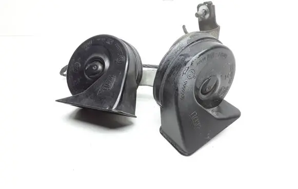 Volvo S60 Horn signal 31416117 31416116