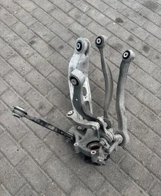 Audi SQ7 Rear wheel hub spindle/knuckle 4M0505459 141714113