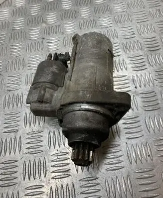 Volkswagen Golf V Starter motor