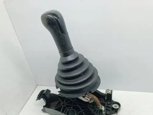 Ford Fiesta Gear shifter/selector 2S6R7C453MD 2S6R7E096AA