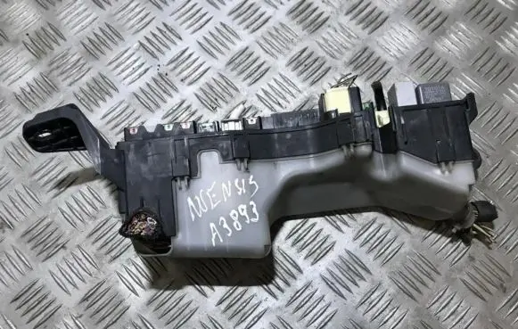 Toyota Avensis T250 Fuse box set 9008087019 90080-87019