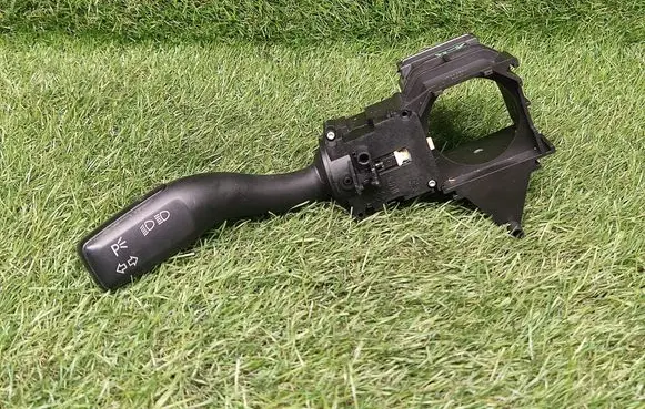 Audi A4 S4 B7 8E 8H Indicator stalk 4E0953513E