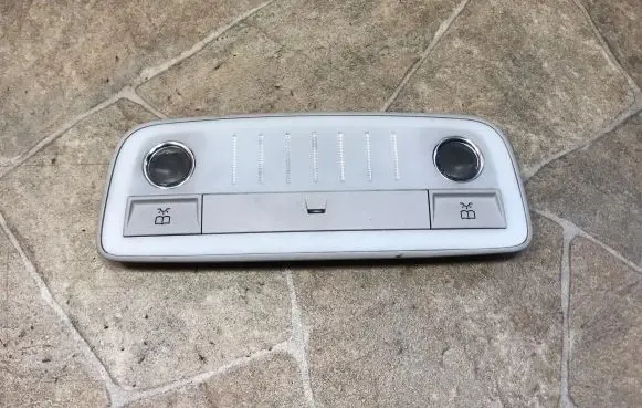 Mercedes-Benz E W212 Front seat light A21282050