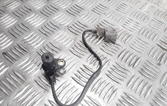Volkswagen Phaeton Crankshaft position sensor 0261210146