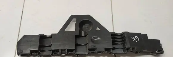 Opel Crossland X Rear bumper mounting bracket 13478131