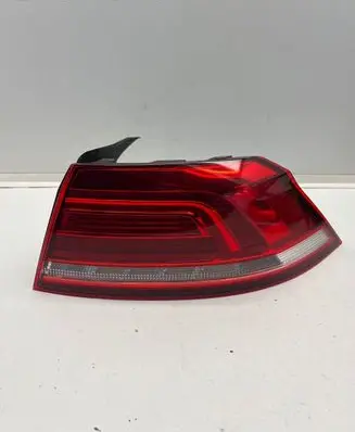 Volkswagen PASSAT B8 Rear/tail lights 3G5945312