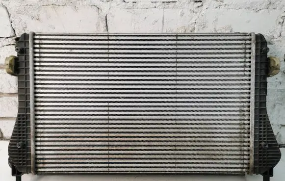 Volkswagen PASSAT B7 Intercooler radiator 3C0145805AN 26091339