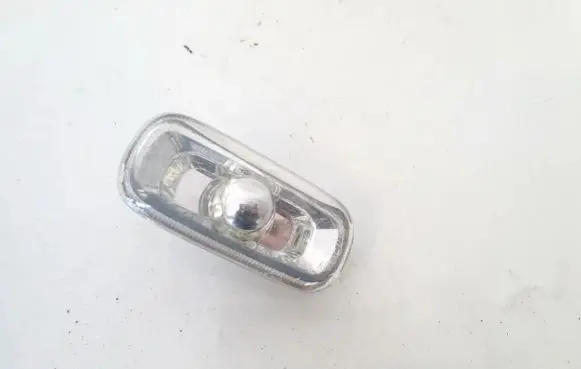 Audi A6 S6 C5 4B Front fender indicator light 8e0949127