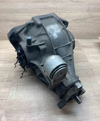 Mercedes-Benz C W205 Rear differential A2133510005 A2133510008