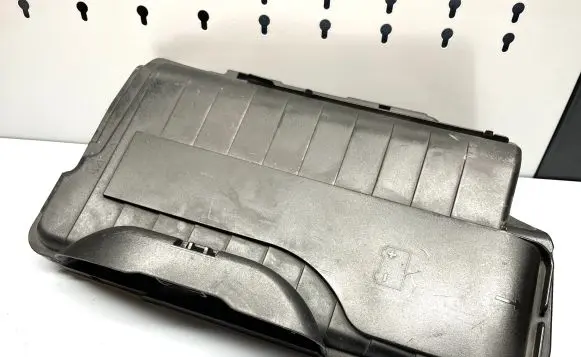 Mercedes-Benz GLA W156 X156 Battery box tray cover/lid 