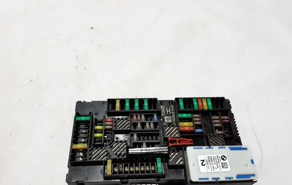 BMW X4M F98 Fuse module 8736250