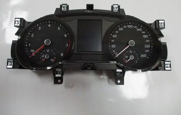 Volkswagen Tiguan Speedometer (instrument cluster) 5NA920740