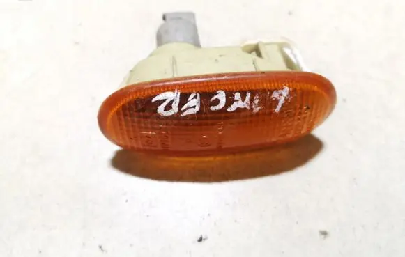 Mitsubishi Lancer Front fender indicator light 0191048 6r0191048