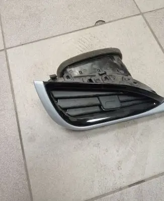 Chevrolet Volt II Dashboard side air vent grill/cover trim 22981056 GM22981056 SP20577