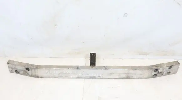 Nissan Note (E11) Front bumper support beam 