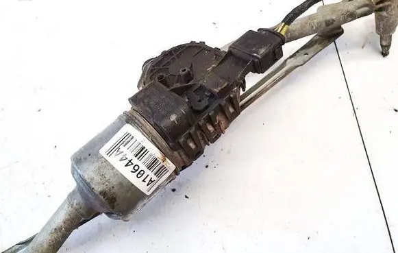Volkswagen Polo IV 9N3 Wiper motor 0390241524 6q1955119a
