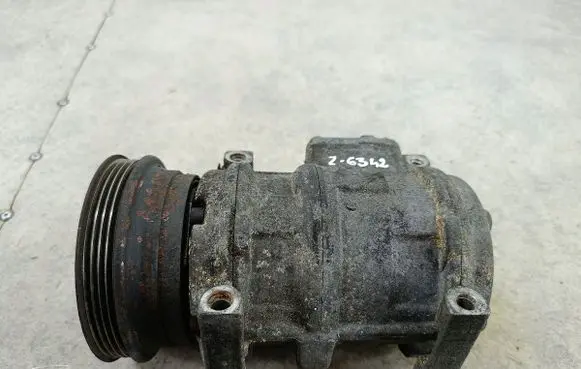 BMW 5 E34 Air conditioning (A/C) compressor (pump) 8390646DENSO