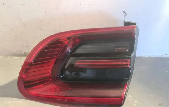 Porsche Macan (95B) Tailgate rear/tail lights 95B945094T