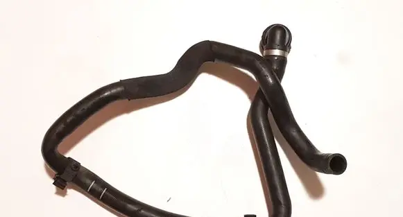 Volvo V40 Engine coolant pipe/hose 31319311