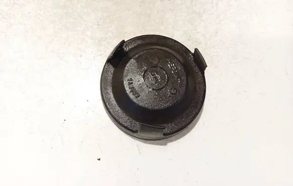 Volkswagen PASSAT B5 Headlight/headlamp dust cover 743688