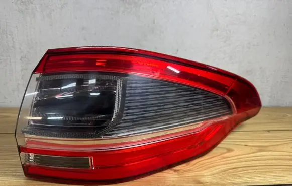 Ford S-MAX Rear/tail lights 17318702
