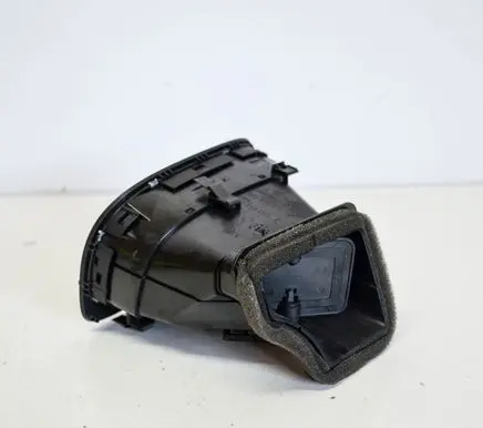 Volkswagen Golf VI Dashboard air vent grill cover trim 