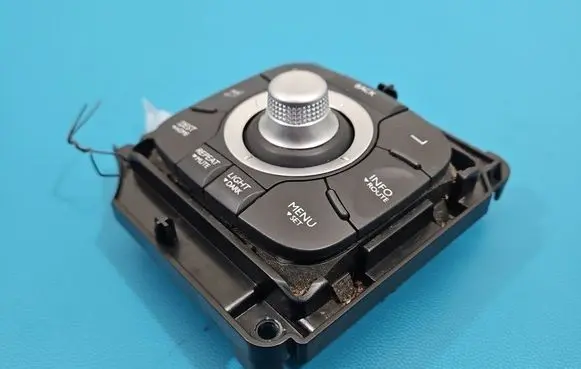Renault Megane III Head unit multimedia control 253B00345R IMPRK1547974