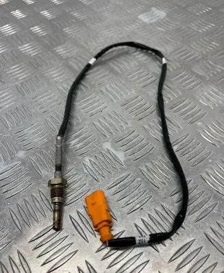 Seat Leon (5F) Exhaust gas temperature sensor 04L906088B