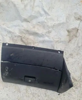Volkswagen Golf IV Glove box 55D3201