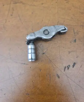 Honda CR-V Valve rocker arm 
