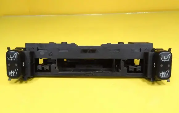 Mercedes-Benz E W210 Seat heating switch 2108200151