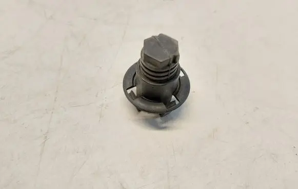 Mercedes-Benz CLA C118 X118 Engine bonnet/hood lock/latch loop/hook A0009941100JLK01