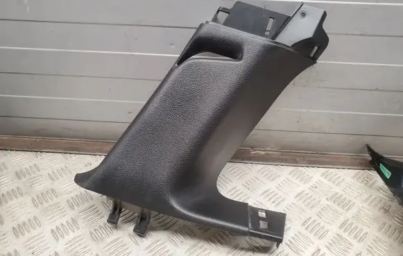 Jeep Grand Cherokee (C) pillar trim 5VP07DX9AB