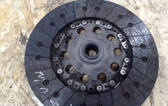 Clutch pressure plate